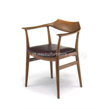 Cadeiras de madeira de almofada de couro de design